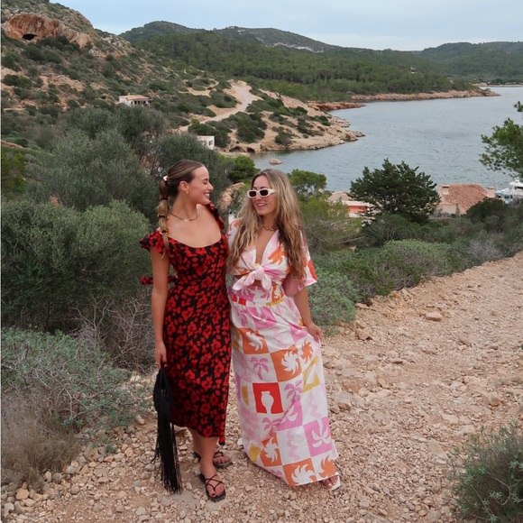 Bailey Rose Floral Dress - Picture 5 of 5